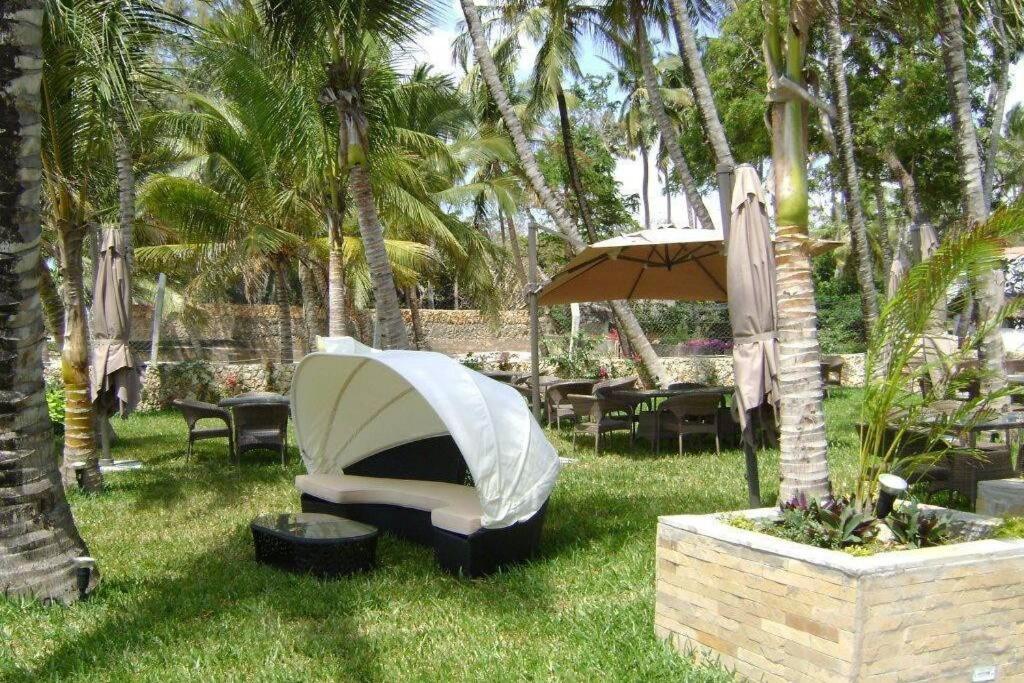 Ferienwohnung Cowrie Beach Haven Studio Mombasa Exterior foto